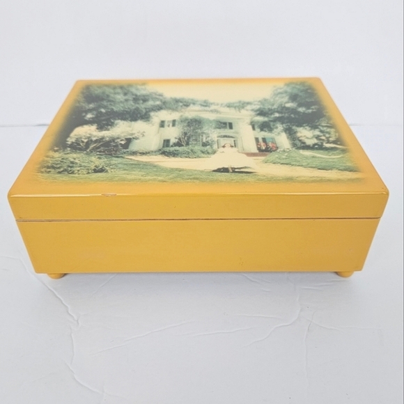 Heirloom Tradition Limited Edition 'Gone With the Wind' Music Box Collectible - Picture 2 of 14